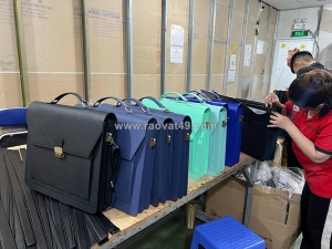 Quà tặng đồ da cao cấp – xưởng trường chinh xtc nhận gia công in logo