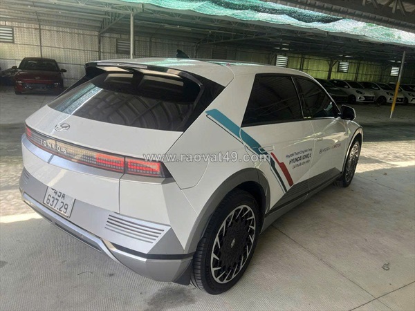 Thanh lý ioniq 5 - pres. - màu trắng ngọc trinh