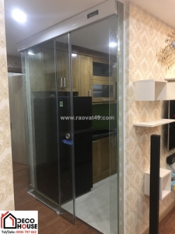 Thi công cửa kính cường lực cho cửa hàng tại ô chợ dừa