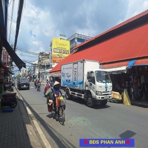 Tìm đâu ra lô đất hơn 90 m2 ngay sát chợ thủ đức mà chỉ nhỉnh 60 tr/m?