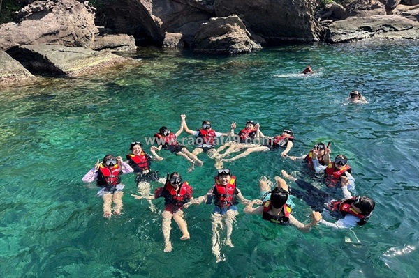 Tour cano 3 đảo phú quốc 1 ngày - lặn ngắm san hô cực đẹp