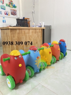 Xe chòi chân nhựa cho bé, xe chòi chân đôi nhựa cho bé