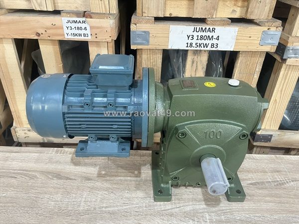 Bạn đang tìm mua động cơ giảm tốc dưới 5.5kw cho hệ thống băng tải?