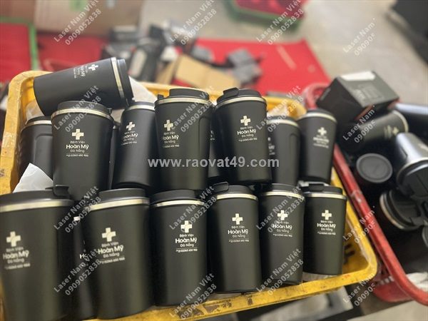 Bình giữ nhiệt khắc laser theo yêu cầu - khắc sắc nét, bền đẹp