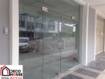 Các mẫu cửa kính cường lực đẹp cho biệt thự vinhomes cổ loa