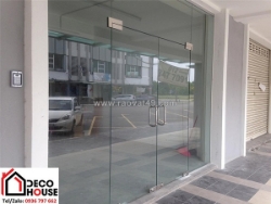 Các mẫu cửa kính cường lực đẹp cho biệt thự vinhomes cổ loa