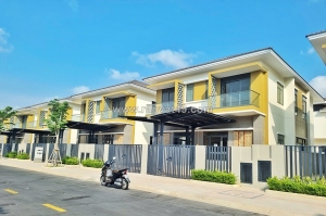 Chỉ 6.8 tỷ có ngay căn biệt thự 250m2 view suối trong kcn vsip 2, lh:0937995558.