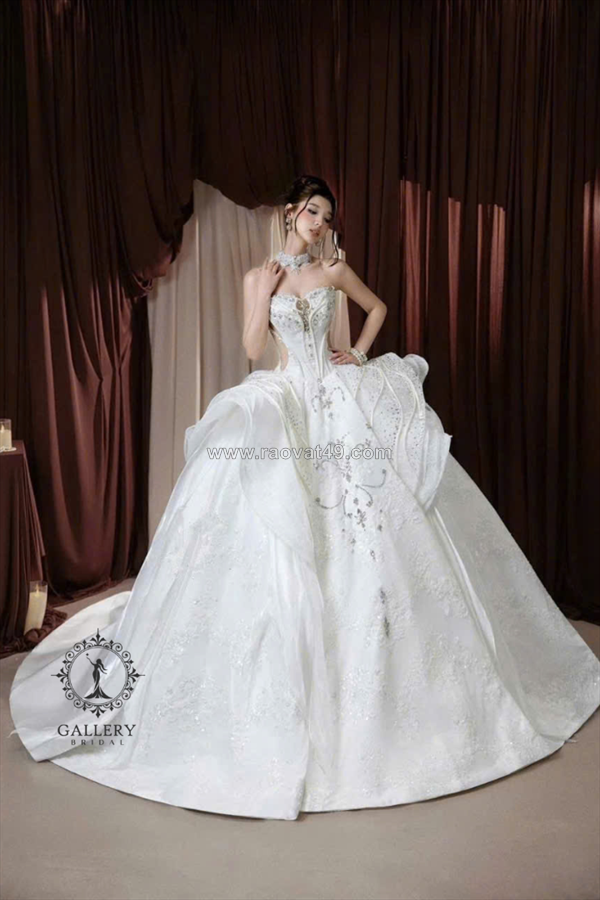 Chiếc váy cưới đẹp lộng lẫy và kiêu sa,  dịch vụ cưới trọn gói giá rẻ tại hcm