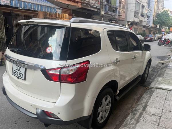 Chính chủ bán mux 3.0 at 2016 mầu trắng