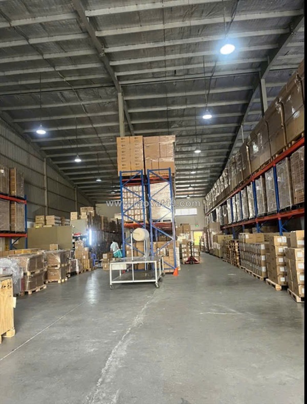 Cty logistics tuyển nam đóng gói soạn đơn hàng