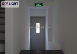 Cửa chống cháy cánh đơn sky light: nhỏ gọn, an toàn
