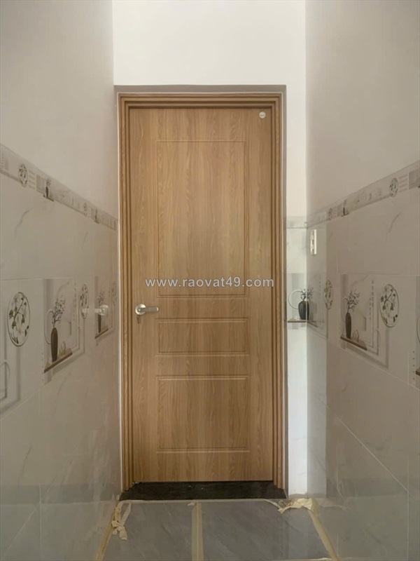 Cửa nhựa composite có bị xệ cánh không? 5 nguyên nhân phổ biến và cách phòng tránh