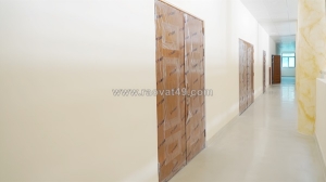 Cửa thép vân gỗ thông phòng sky light: an tâm tuyệt đối