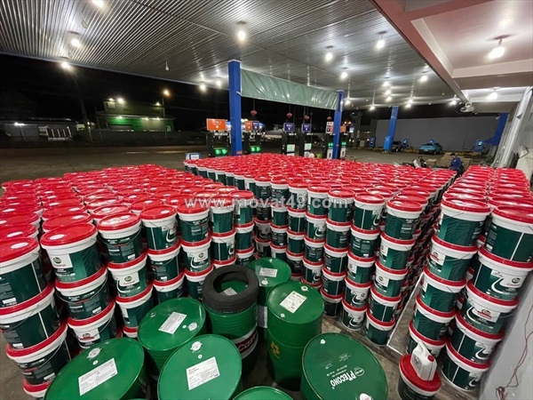 ~/Img/2026/6/dai-ly-mua-ban-dau-nhot-castrol-bp-chinh-hang-tai-tphcm-0942717076-02.jpg