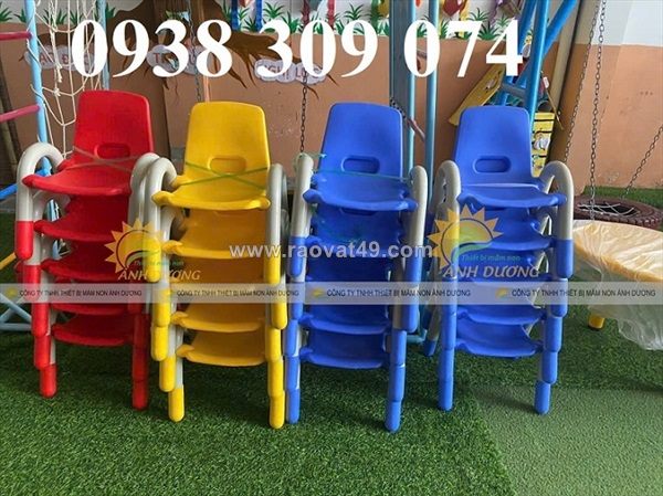 Ghế nhựa mầm non,ghế gỗ mầm non,ghế nhựa có tay vịn nhà trẻ