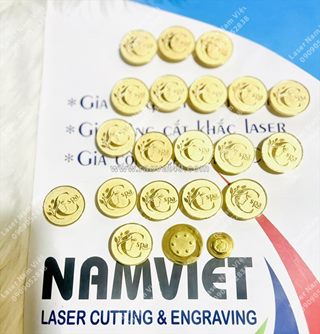 Huy hiệu logo mạ vàng theo yêu cầu - xưởng sản xuất trực tiếp