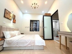 Nhà 4 tầng ở lò đúc, ô tô đỗ cửa, gần chợ nguyễn cao
