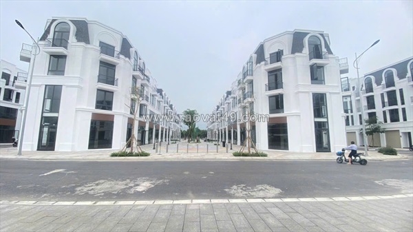 ~/Img/2026/6/nha-pho-vlasta-thuy-nguyen-thanh-toan-50-nhan-nha-ngay-02.jpg