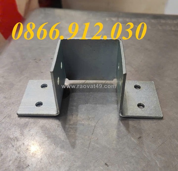 Phụ kiện pát u vuông 40 giúp khung giường vững chắc