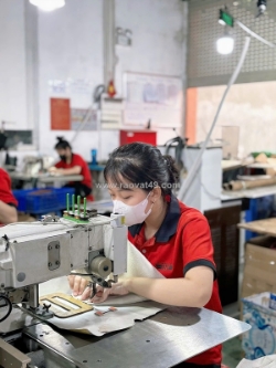Quà tặng đại hội bằng đồ da – nhận sản xuất in logo, tạo dấu ấn riêng