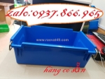 Thùng có quai sắt đựng thành phẩm trong nhà máy, khay cơ khi, khay nhựa công nghiệp