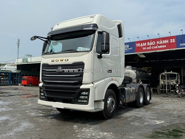 ~/Img/2026/6/top-xin-xo-nha-howo-xe-dau-keo-howo-th7n-luxury-460hp-02.jpg