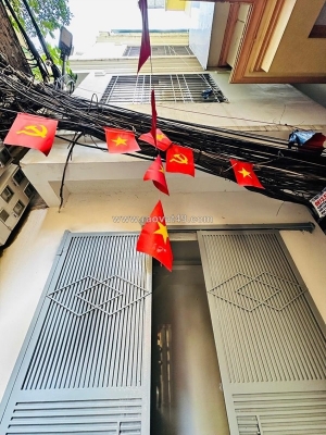 Xuân la - nhà đẹp- lô góc 36m 5 tầng 10 tỷ