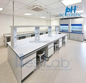 🔬 bàn thí nghiệm đạt chuẩn – nền tảng cho một phòng lab hiệu quả