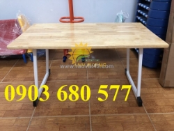 Bàn ghế trẻ em bằng gỗ cho trường mầm non, lớp mẫu giáo
