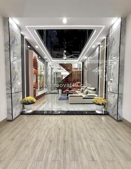 Bán nhà 1 trệt 1 lầu gara xe hơi gần trung tâm y tế dĩ an!