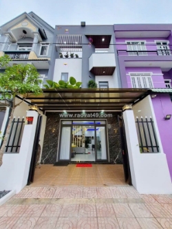 Bán nhà kđt 5 sao cách chợ bình chánh chỉ 2km (5,5 x 15) chỉ 4.5 tỷ. lh:0908815596