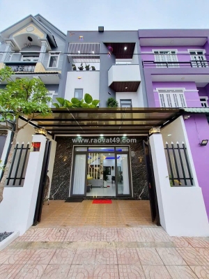 Bán nhà kđt 5 sao cách chợ bình chánh chỉ 2km (5,5 x 15) chỉ 4.5 tỷ. lh:0908815596