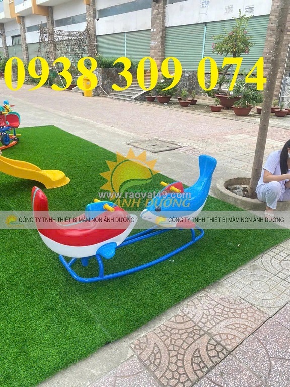 Bập bênh 4 ghế gấu mầm non, bập bênh mầm non đế cong 4 ghế gấu