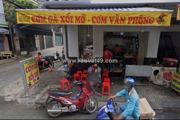 ~/Img/2026/7/bua-trua-viet-com-ga-phu-xot-tuyen-nam-phu-bep-o-tan-binh-01.jpg