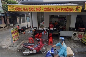 Bữa trưa việt - cơm gà phủ xốt tuyển nam phụ bếp ở tân bình