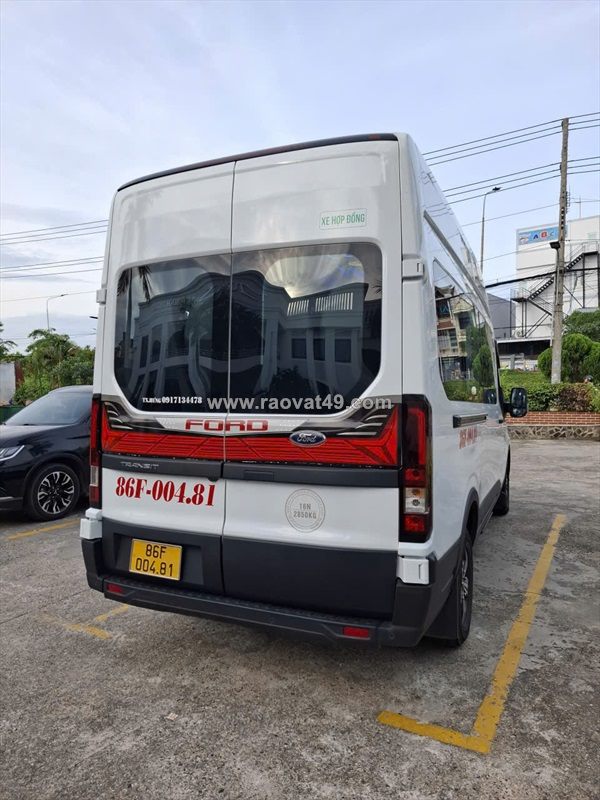 Cần bán ford transit premium 16 chỗ – đời 2024