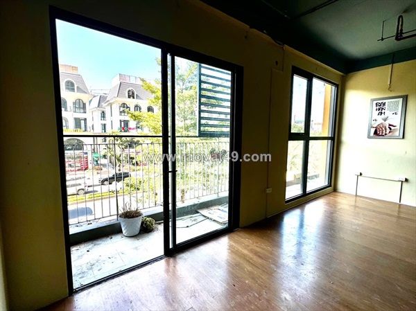 Chính chủ bán căn hộ tòa r1.02 , 1pn ,dt 44m2 . view nội khu vinhomes ocean park gia lâm