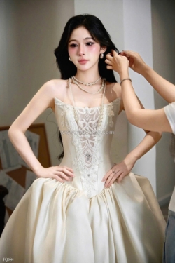 Combo 1 váy cưới & 1 vest,  chỉnh chu và nổi bật trong ngày trọng đại giá rẻ