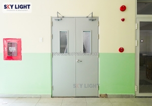 Cửa thép chống cháy sky light cho phòng điện chuyên dụng