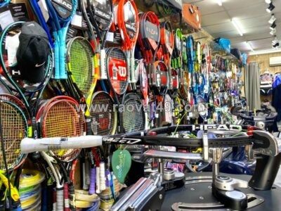 Địa chỉ shop thể thao quận 2 chuyên vợt, giày chính hãng