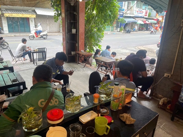 ~/Img/2026/7/do-co-viec-rieng-khong-trong-coi-quan-duoc-nen-sang-lai-quan-cafe-goc-2-mat-tien-02.jpg