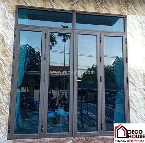 Làm cabin phòng tắm bằng kính cường lực màu xanh nước biển