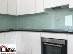 Làm kính cường lực ốp bếp tại vinhomes cổ loa