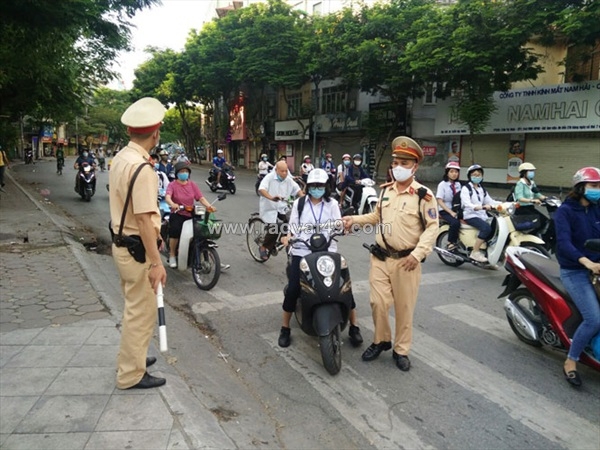 ~/Img/2026/7/luat-di-xe-may-dien-7-quy-dinh-can-biet-nam-2026-02.jpg