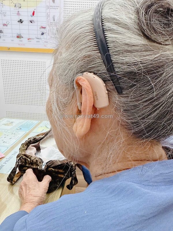 Máy trợ thính món quà ý nghĩa dành tặng người thân