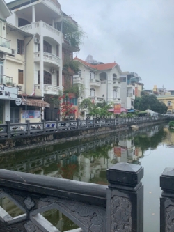 Nhà đẹp - giá tốt - chính chủ cần bán căn nhà đẹp view hồ tt cầu đơ 3, hà đông, hà nội