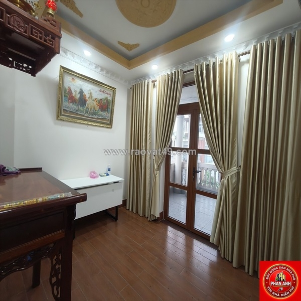 ~/Img/2026/7/nha-mat-tien-dep-ngay-trung-tam-phuoc-binh-vua-o-vua-khai-thac-rat-on-4-tang-6-pn-chi-14-toi-02.jpg