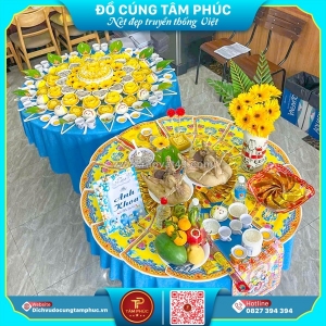 Tone vàng rực rỡ cho mâm cúng căn của bé