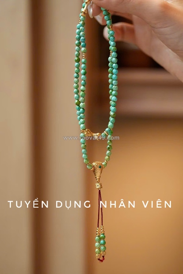 ~/Img/2026/7/tuyen-nu-nhan-vien-cua-hang-charm-by-bila-02.jpg