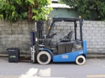 Xe nâng kho lạnh cho ngành chế biến thủy hải sản: tiêu chí lựa chọn và kinh nghiệm vận hành